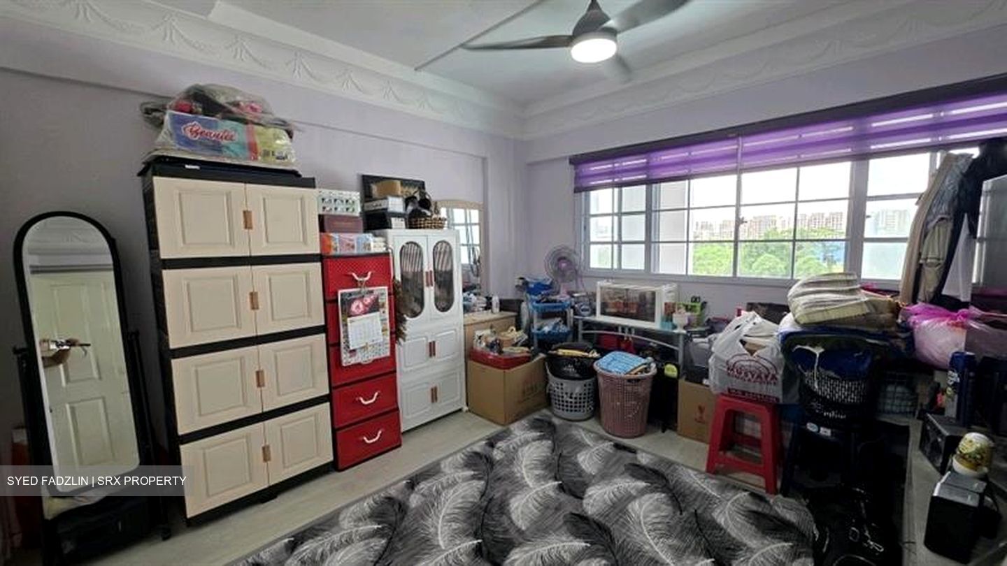 Blk 337 Jurong East Avenue 1 (Jurong East), HDB Executive #610299391